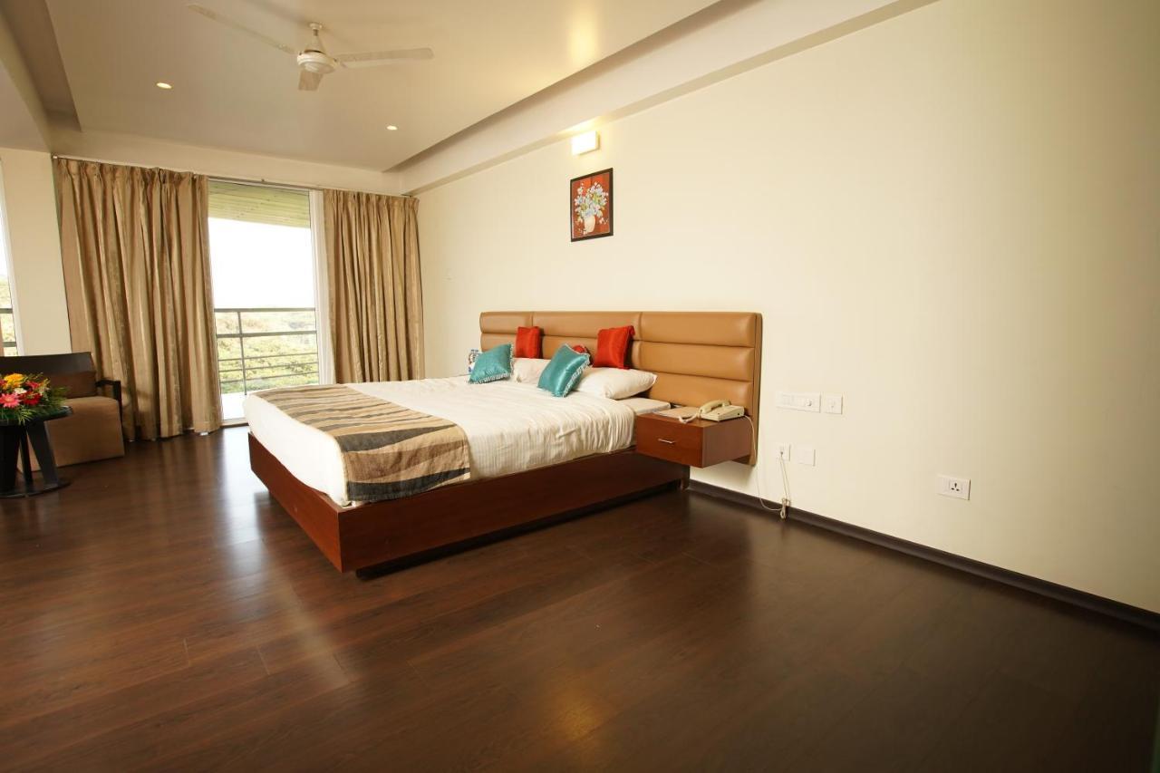 ホテル Malabar Residency カンヌール エクステリア 写真