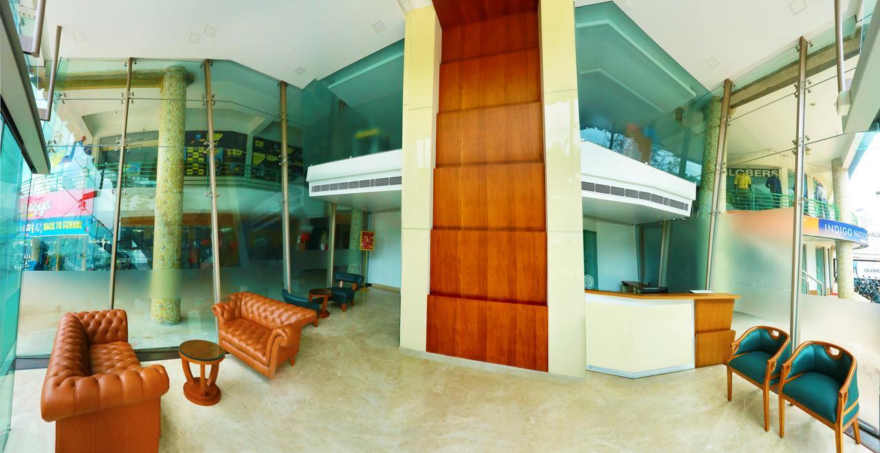 ホテル Malabar Residency カンヌール エクステリア 写真