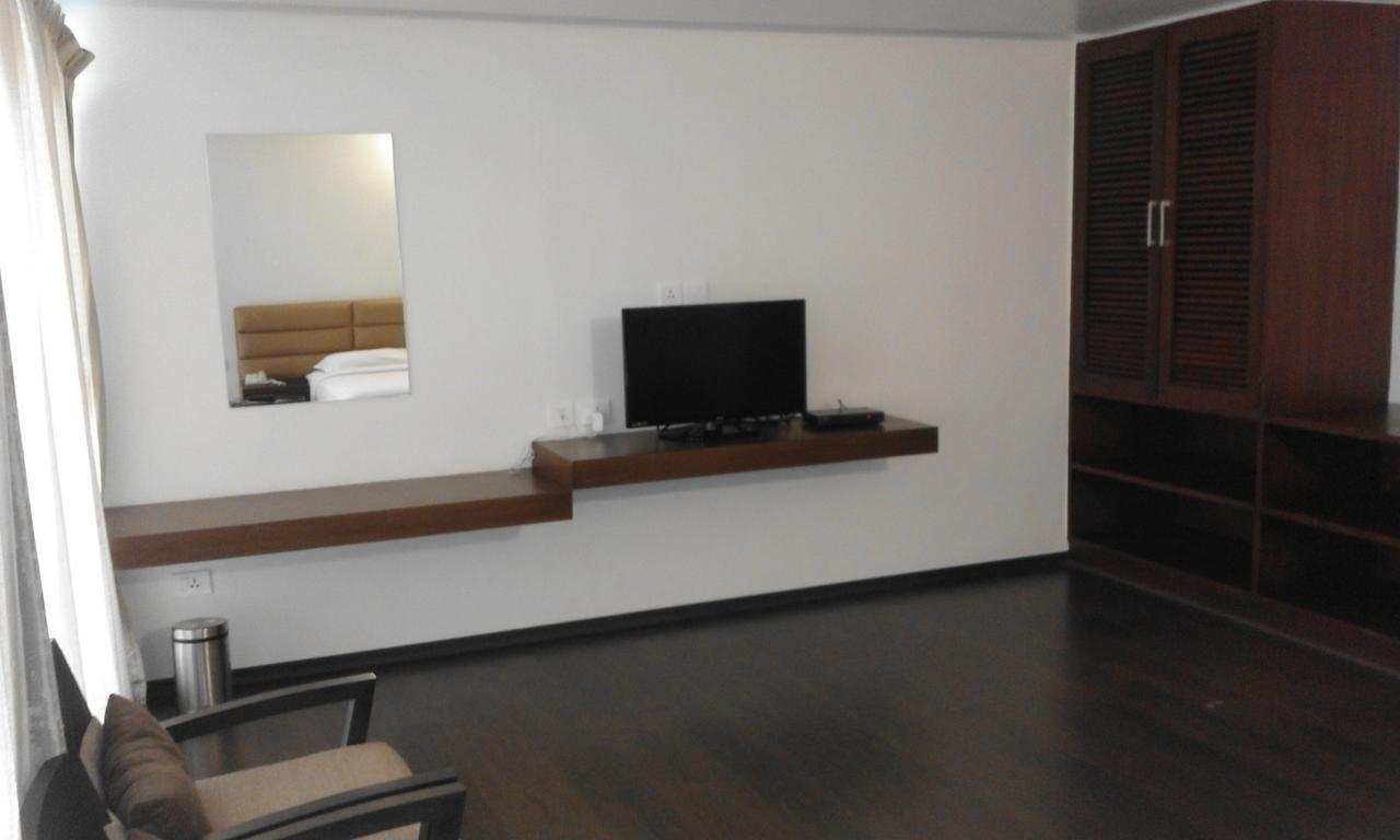 ホテル Malabar Residency カンヌール エクステリア 写真